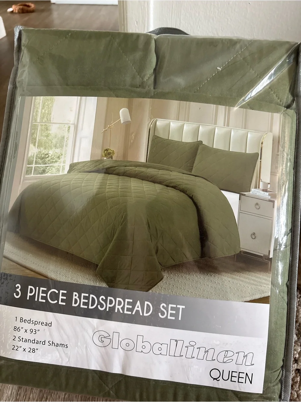 Globallinen olive bedspread